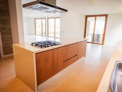 Casa en Alquiler A Estrenar