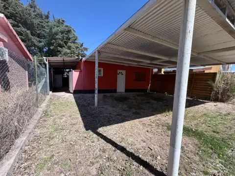Casa 3 ambientes con 1 baño