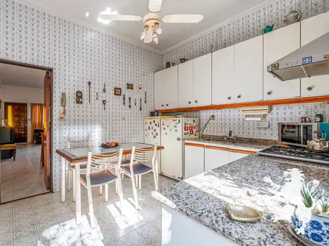 Depto Tipo Casa 6 ambientes con 3 baños
