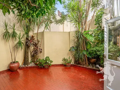 Depto Tipo Casa en Venta 50 años