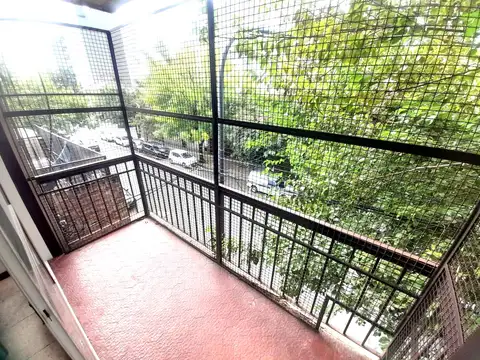 DEPARTAMENTO 3 AMBIENTES CON BALCON EN ALQUILER - MONTECASTRO