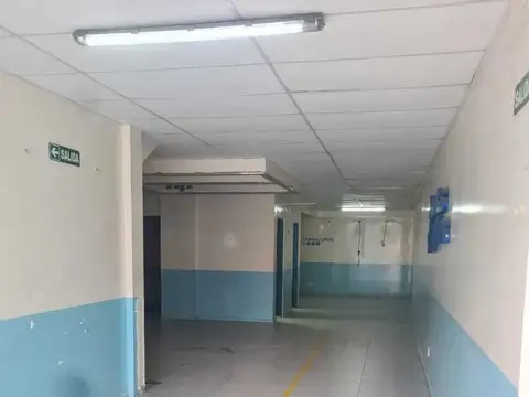 Pilar centro sobre Pedro Lagrave al 400