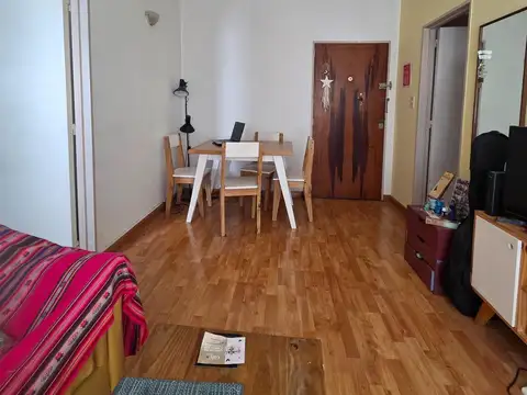 Departamento en Alquiler en Coghlan, $ 600.000