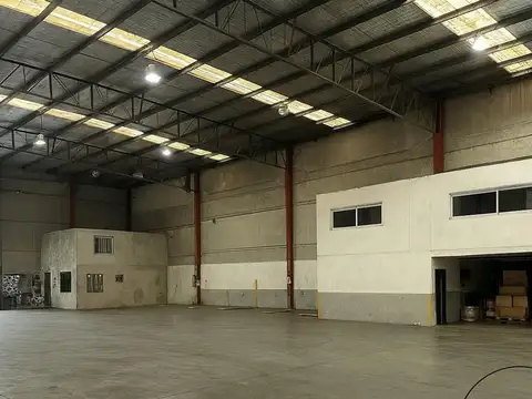 VENTA GALPON EN LOTE  850M2 PASO DEL REY