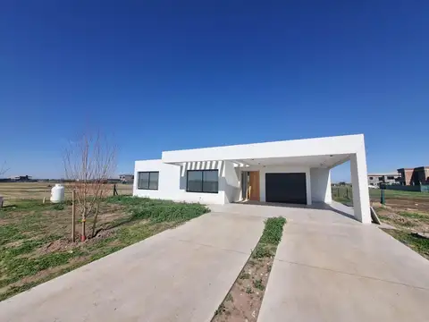 Casa en  VIDA CLUB DE CAMPO ENTREGA MARZO