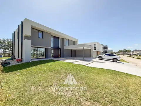 Casa en Venta al Sureste