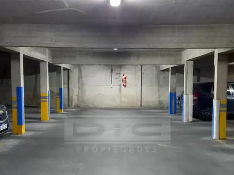 Cochera - Olivos-Vias/Maipu