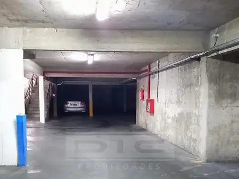 Cochera - Olivos-Vias/Maipu