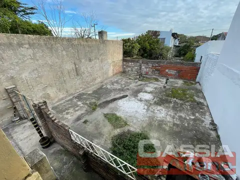 Depto Tipo Casa 3 ambientes con 2 baños