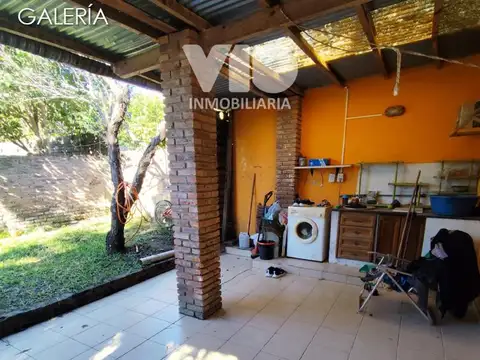 Casa + Monoambiente en Colón
