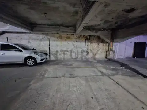 Pellegrini 700, Piso 0