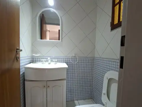 Muy Lindo Duplex de 4 Ambientes con Garage, en Beccar!
