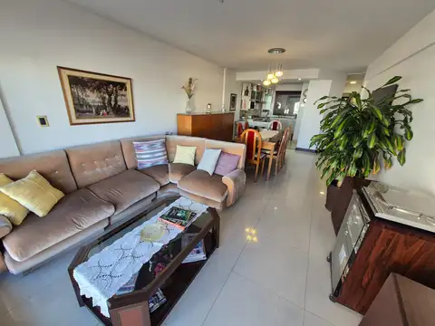 Departamento en Venta en Plaza Mitre, USD 175.000