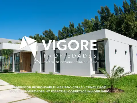 Casa en venta c/ cochera en Lagos de Canning
