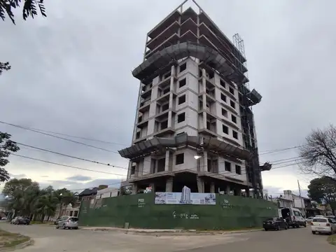 Venta Cochera Financiada en Resistencia.-