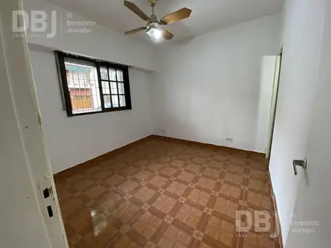 Depto Tipo Casa en Alquiler en Flores, $ 1.150.000
