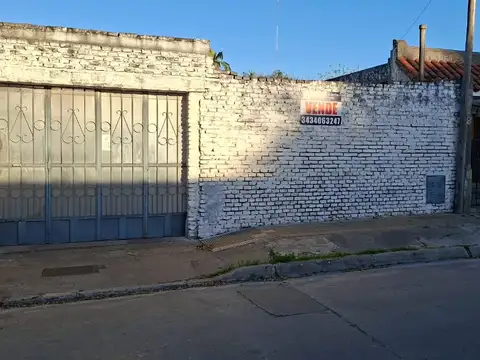 Terreno en venta zona Ayacucho y Almafuerte con cocheras