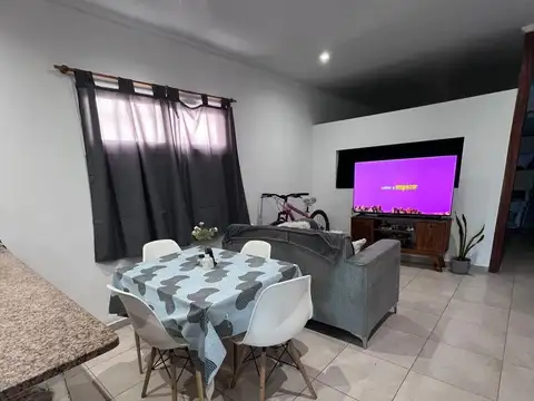 Depto Tipo Casa en Venta en Mercedes, USD 32.000