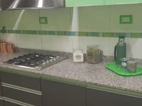 Casa en Venta en Turdera, USD 180.000