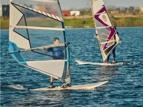 Puertos Del Lago 100