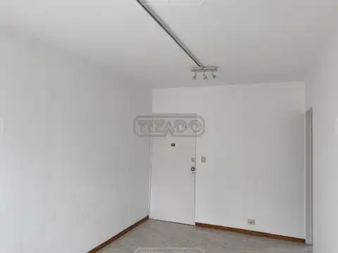 Departamento en Venta en Acassuso Vias  /  Santa Fe, USD 165.000