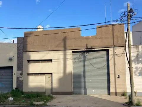 Avenida Hipólito Yrigoyen 2000