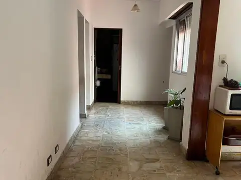 Depto Tipo Casa en Venta 40 años