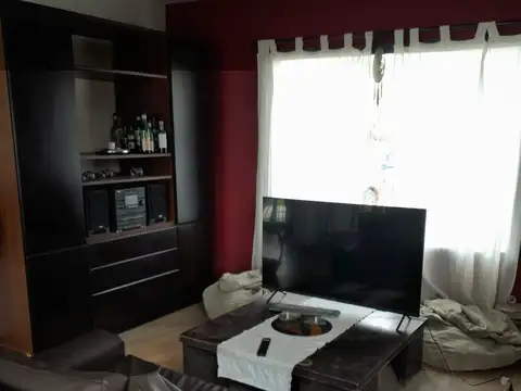 Casa en Venta con 4 cocheras