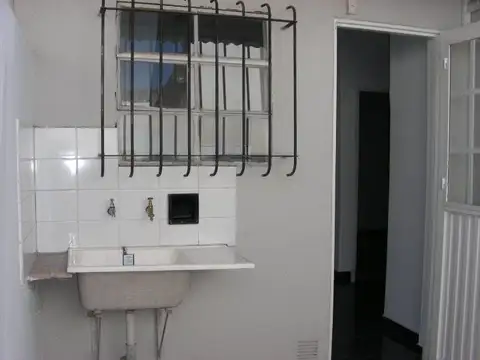 ALQUILER DEPARTAMENTO PH EN BANFIELD