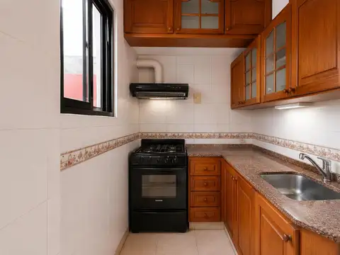 Depto Tipo Casa en Venta 90 años