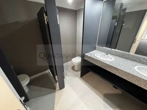 Encarnación Ezcurra 300, Piso 5