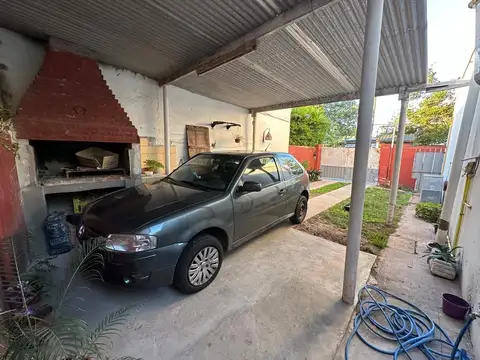 Casa 5 ambientes con 1 baño