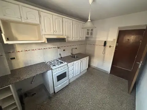 Departamento en Alquiler en Olivos Vías/Maipú, $ 800.000