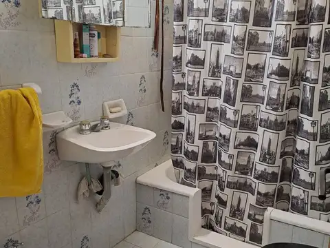 CASA MULTIFAMILIAR PARA RECICLAR