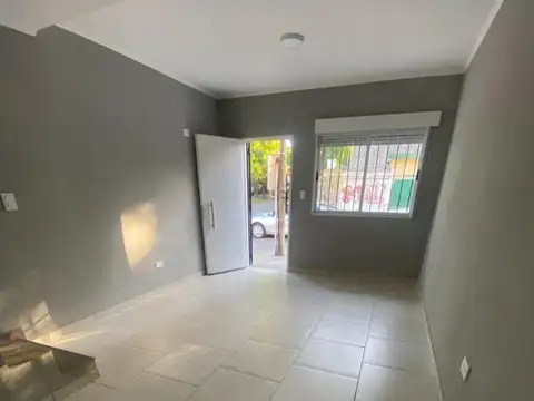 Casa en Alquiler en Los Polvorines, $ 850.000