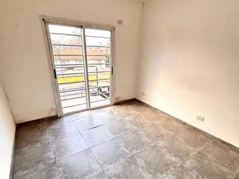 Departamento en Alquiler en Jose Clemente Paz, $ 680.000