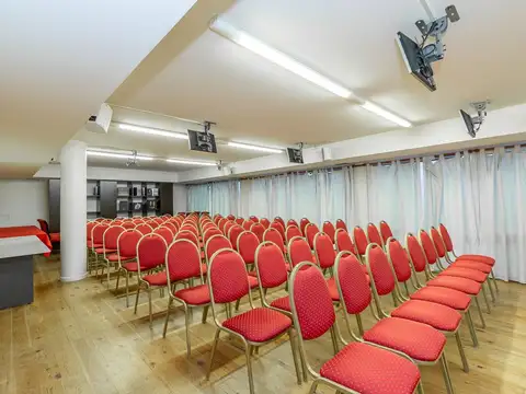 Oficina en Alquiler en Retiro, USD 8.000