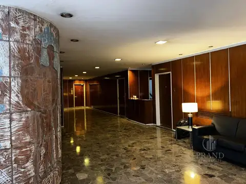 Departamento 5 amb al frente en recoleta