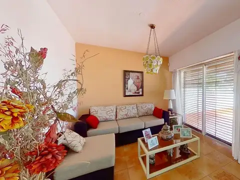 Depto Tipo Casa en Venta de 4 ambientes