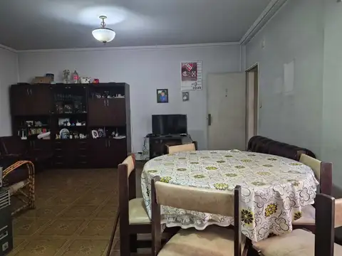 VENTA.PH 3 AMB. PRIMER PISO.PIÑEYRO.AVELLANEDA