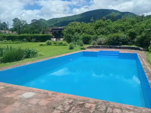 Casa 5 ambientes con 3 baños