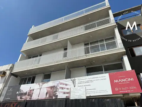 Departamento en venta de 3 ambientes con terraza privada - Villa Ballester Centro