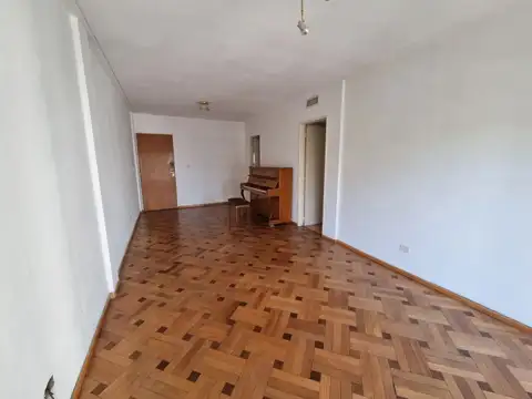 Santa Fe 2280 , Piso 6