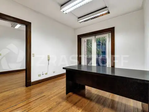 Oficina en Venta 60 años