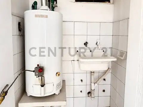 Departamento 5 ambientes con 1 baño
