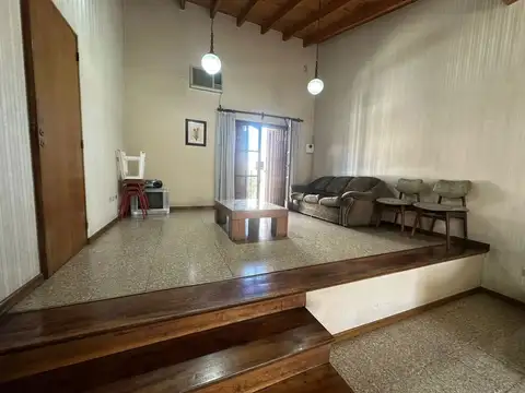 Casa en Venta en Coronel Dorrego, USD 140.000