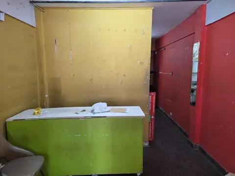 Local en Alquiler en Flores Norte, $ 500.000