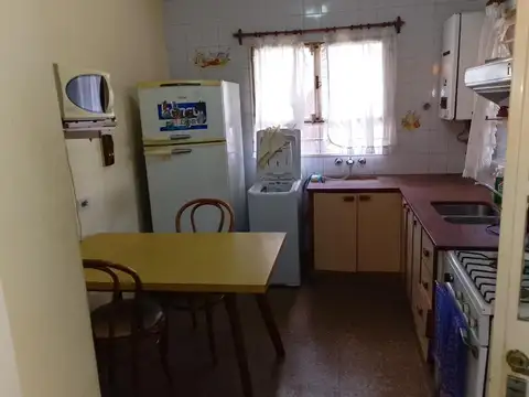 VENTA CASA LOTE PROPIO 3 AMB VILLA PUEYRREDON
