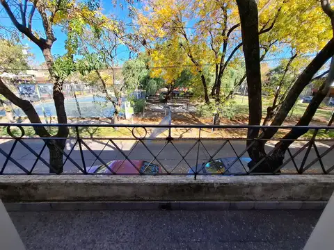 Depto Tipo Casa 4 ambientes con 1 baño