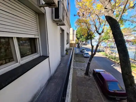 Depto Tipo Casa en Venta 40 años